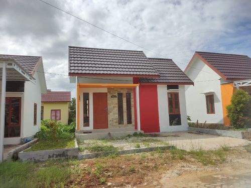 foto tampak rumah tipe Bronze perumahan Mahatama Regency