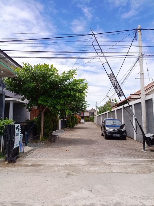 foto posisi tengah perumahan MERBABU LAND TOWN HOUSE