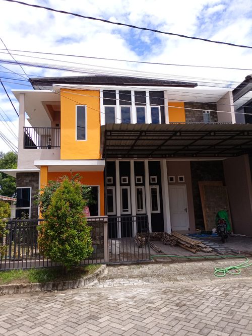 foto contoh rumah perumahan MERBABU LAND TOWN HOUSE