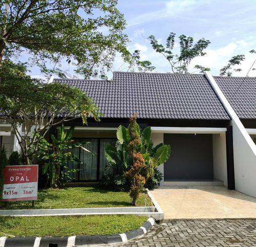 foto tampak rumah tipe OPAL perumahan RIVER VALLEY RESIDENCE