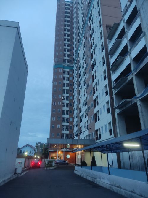 foto contoh rumah perumahan Urban Heights Residences