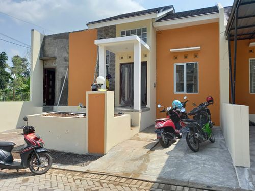 foto tampak rumah tipe 40/142 perumahan CLUSTER GRAND VALLEY