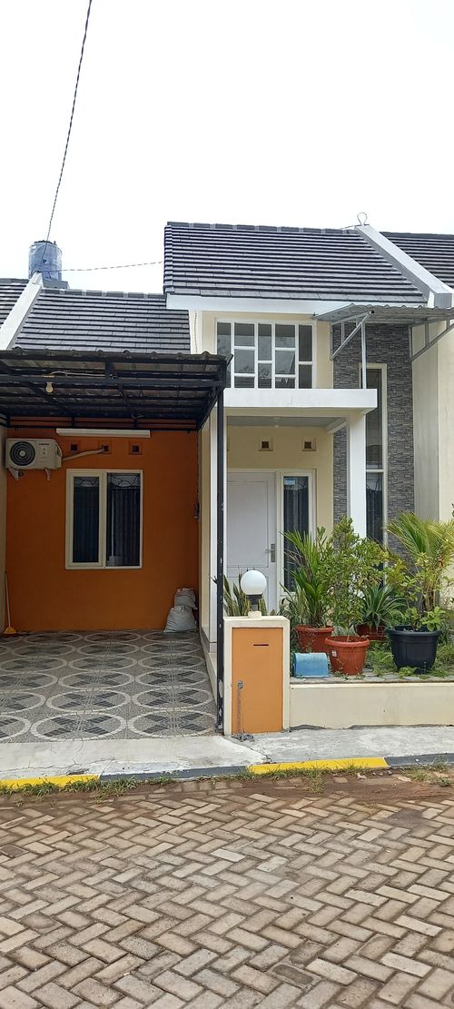 foto tampak rumah tipe 40/84 perumahan CLUSTER GRAND VALLEY