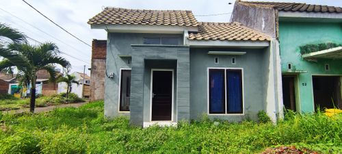 foto contoh rumah perumahan ISTANA KANJURUHAN II