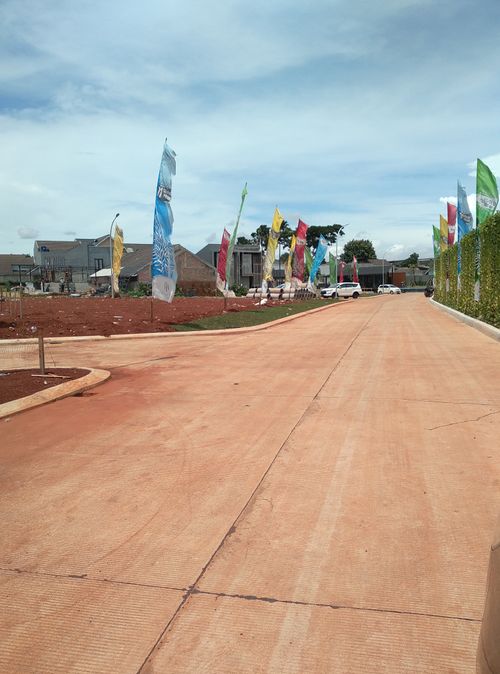 foto posisi tengah perumahan THE HILLS