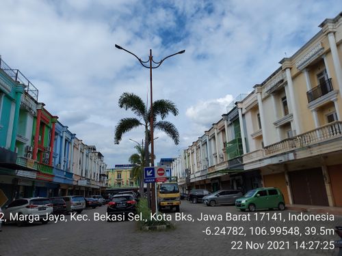 foto posisi tengah perumahan SUNCITY SQUARE BEKASI