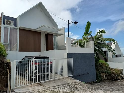 foto contoh rumah perumahan PERUM GRIYA LESTARI MOUNTANA HILL