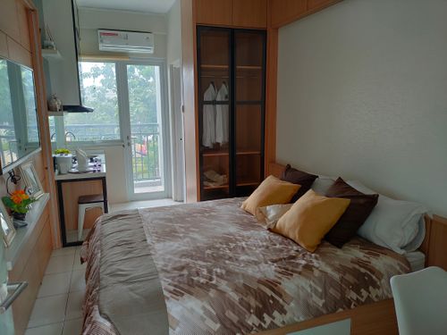 foto contoh rumah perumahan ROYAL GARDEN APARTMENTS