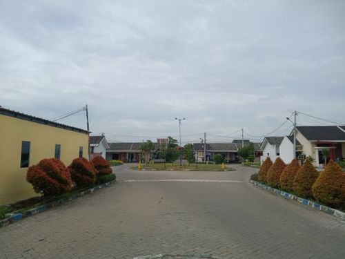 foto posisi tengah perumahan Bumi Indah Cluster Parahyangan