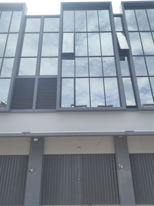 foto tampak rumah tipe Standard 5x14 perumahan KEYSTONE LANE