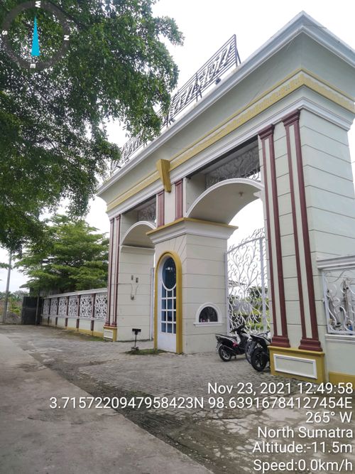 foto gerbang perumahan Royal Mansion tahap 2