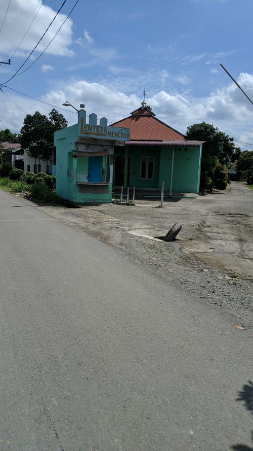 foto gerbang perumahan LENTERA MENCIRIM