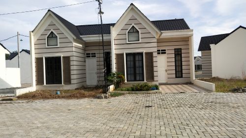 foto tampak rumah tipe Victoria perumahan Sunlake City Residence