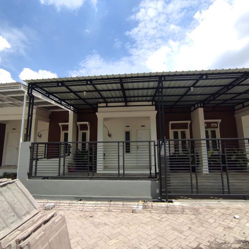foto tampak rumah tipe A perumahan Perumahan Bumi Sukolilo Residence