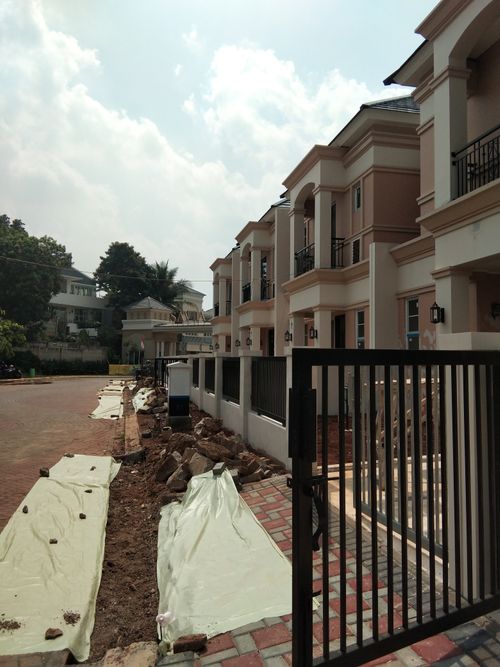 foto posisi tengah perumahan SAVIA PARK 2