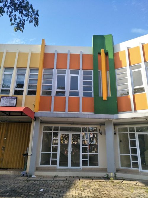 foto tampak rumah tipe RUKO 2 LANTAI perumahan CENDANA RESIDENCE