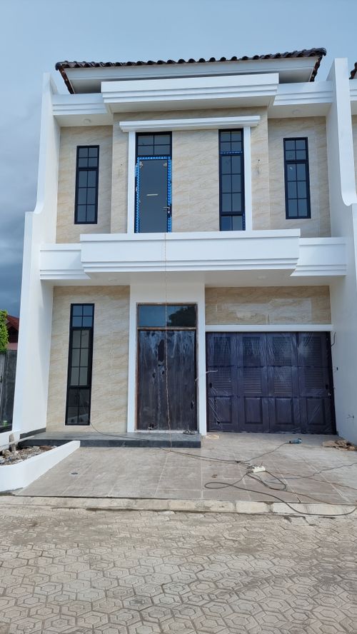 foto contoh rumah perumahan Cendrawasih Mansion