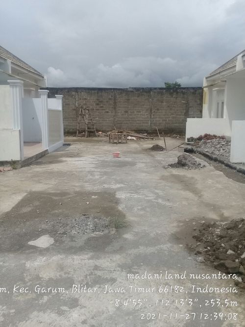 foto posisi tengah perumahan MADANI LAND NUSANTARA