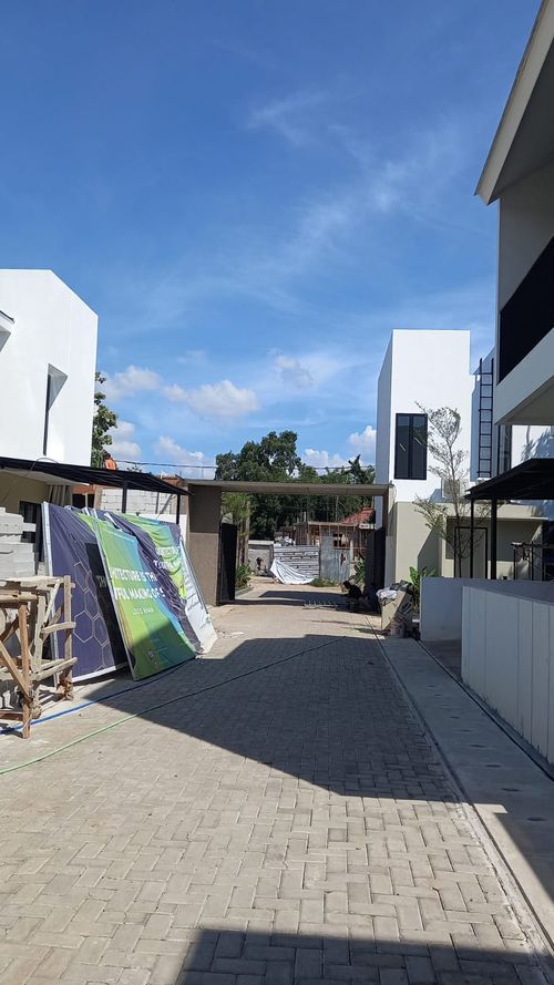 foto posisi tengah perumahan CONFORTI RESIDENCE