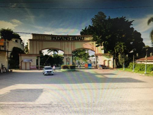 foto gerbang perumahan KOMPLEKS PADANG HIJAU
