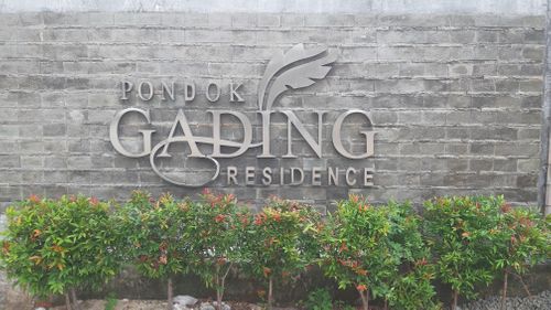 foto gerbang perumahan PONDOK GADING RESIDENCE DUA