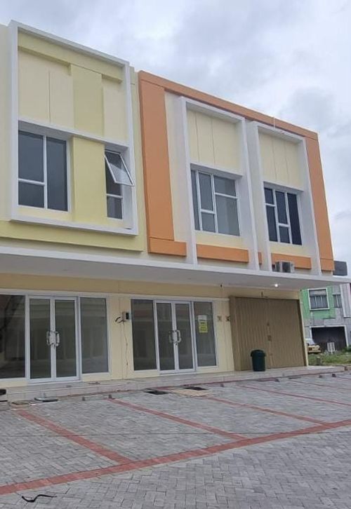 foto tampak rumah tipe U/03 perumahan RUKO PASAR MODERN PARAMOUNT TAHAP 3