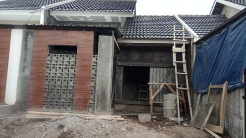 foto tampak rumah tipe 36 Mezzanine (455) perumahan G-Land Ciwastra Park
