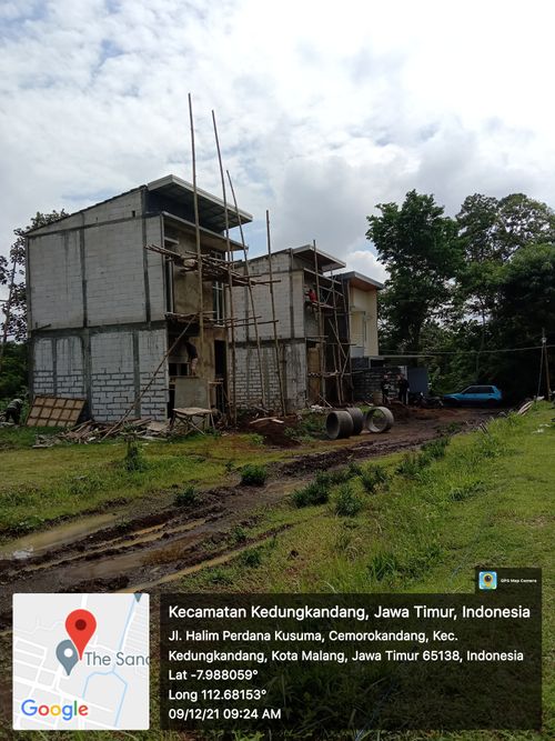 foto posisi tengah perumahan The Sanata Village