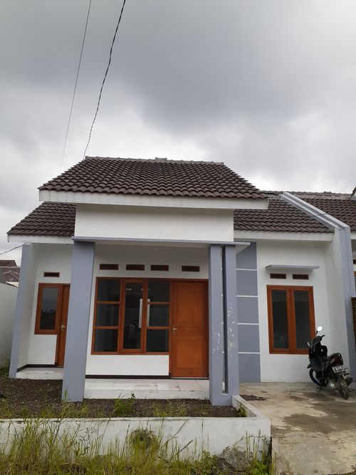 foto tampak rumah tipe 50 perumahan PERMATA KOPO 2