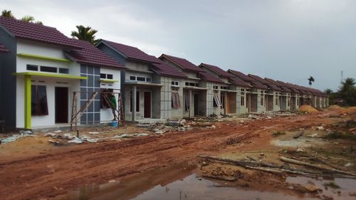 foto posisi tengah perumahan CEMPAKA GARDENIA PARK