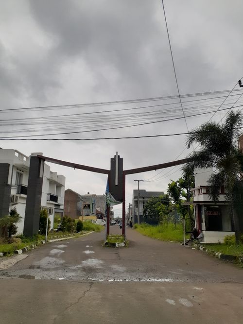 foto gerbang perumahan TAMAN CIBADUYUT INDAH 2
