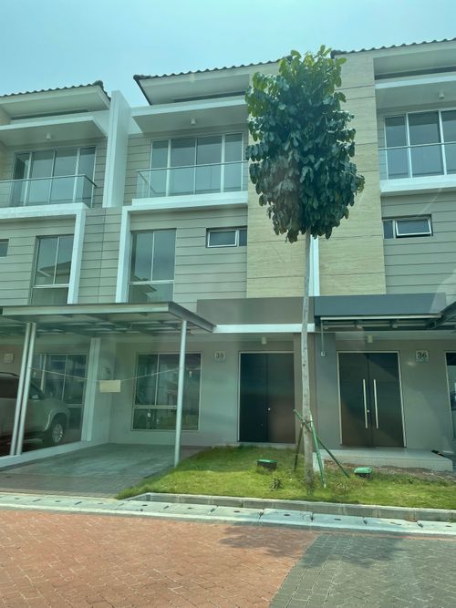 foto contoh rumah perumahan THE PIANO GOLF - 6A