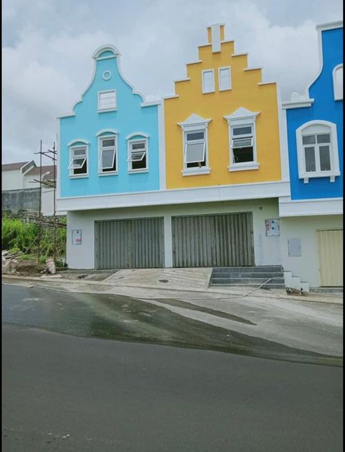 foto tampak rumah tipe WILHELMINA perumahan CITRALAND AMSTERDAM