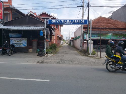 foto gerbang perumahan Griya Tiara Asri 2 Kalisapu