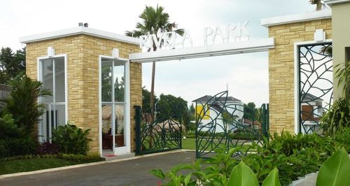 foto gerbang perumahan Rivela Park