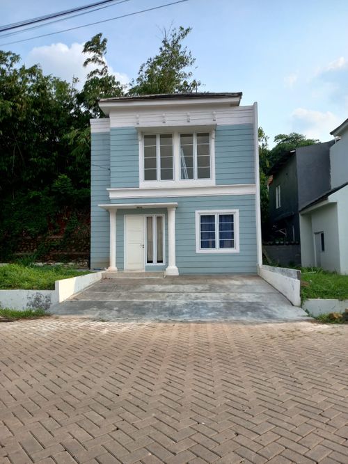 foto tampak rumah tipe European Style perumahan Grand Depok City - Cluster Anggrek 2 Ext