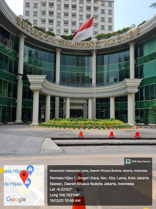 foto gerbang perumahan The Bellezza Permata Hijau