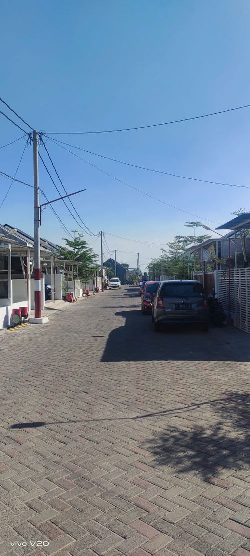 foto posisi tengah perumahan PERMATA REGENCY