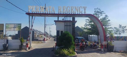 foto gerbang perumahan PERMATA REGENCY