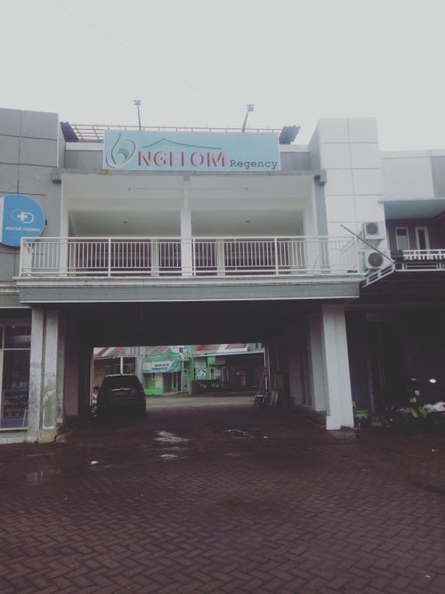 foto posisi tengah perumahan Ngelom Regency