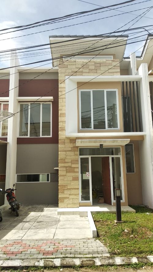 foto tampak rumah tipe Courtyard 68 perumahan Perumahan Galuh Mas