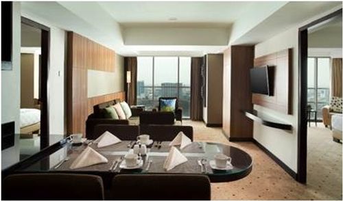 foto tampak rumah tipe Super Suite perumahan Tamansari La Grande