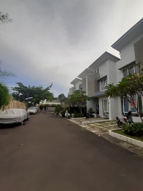 foto posisi tengah perumahan Rumah Sembilan No. 3