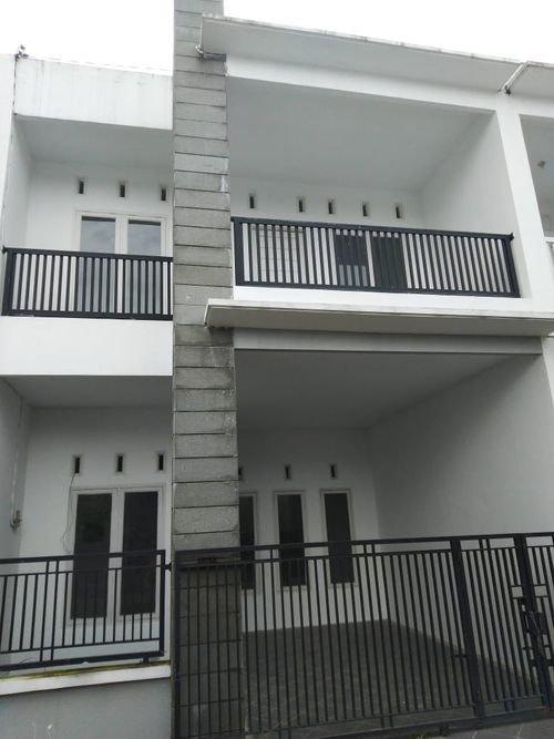 foto tampak rumah tipe 133/75 perumahan PERMATA INTAN REGENCY
