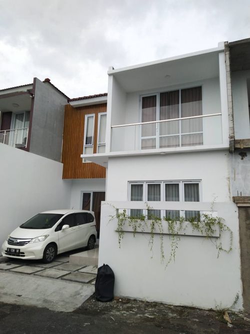 foto tampak rumah tipe 100/100 perumahan PERMATA INTAN REGENCY