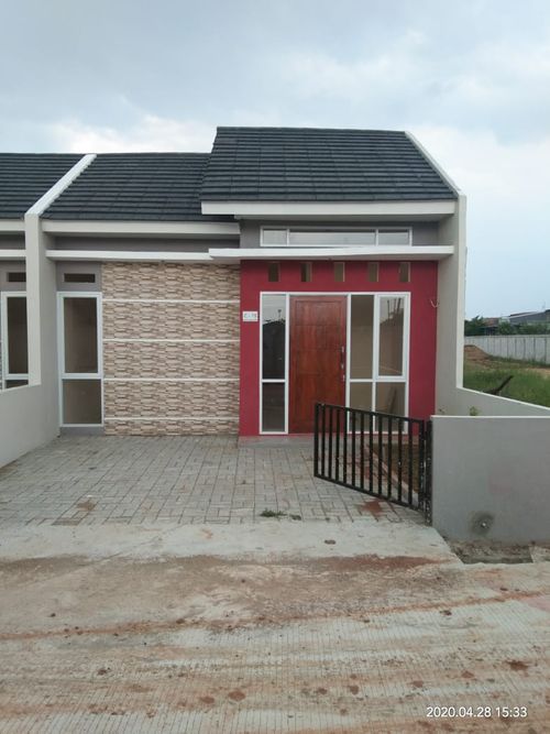 foto tampak rumah tipe E -17 30/60 perumahan Graha Puri Jejalen