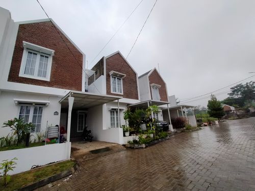 foto contoh rumah perumahan Srimaya View