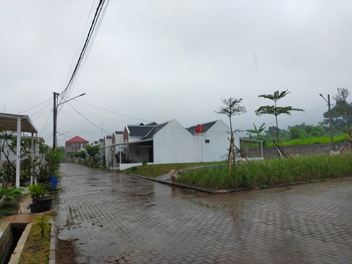 foto posisi tengah perumahan Srimaya View