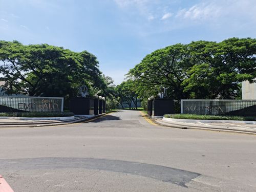 foto gerbang perumahan EMERALD MANSION CITRALAND