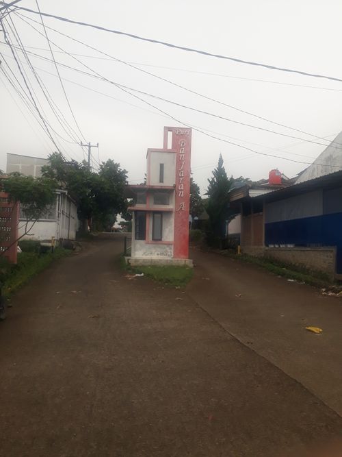 foto gerbang perumahan PURI BANJARAN ASRI